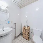 Appartement In Beautiful Huenningen *