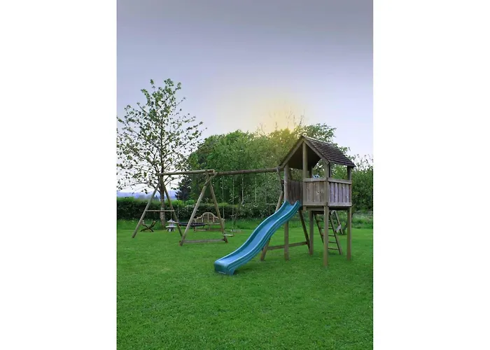 In Beautiful Huenningen Apartman